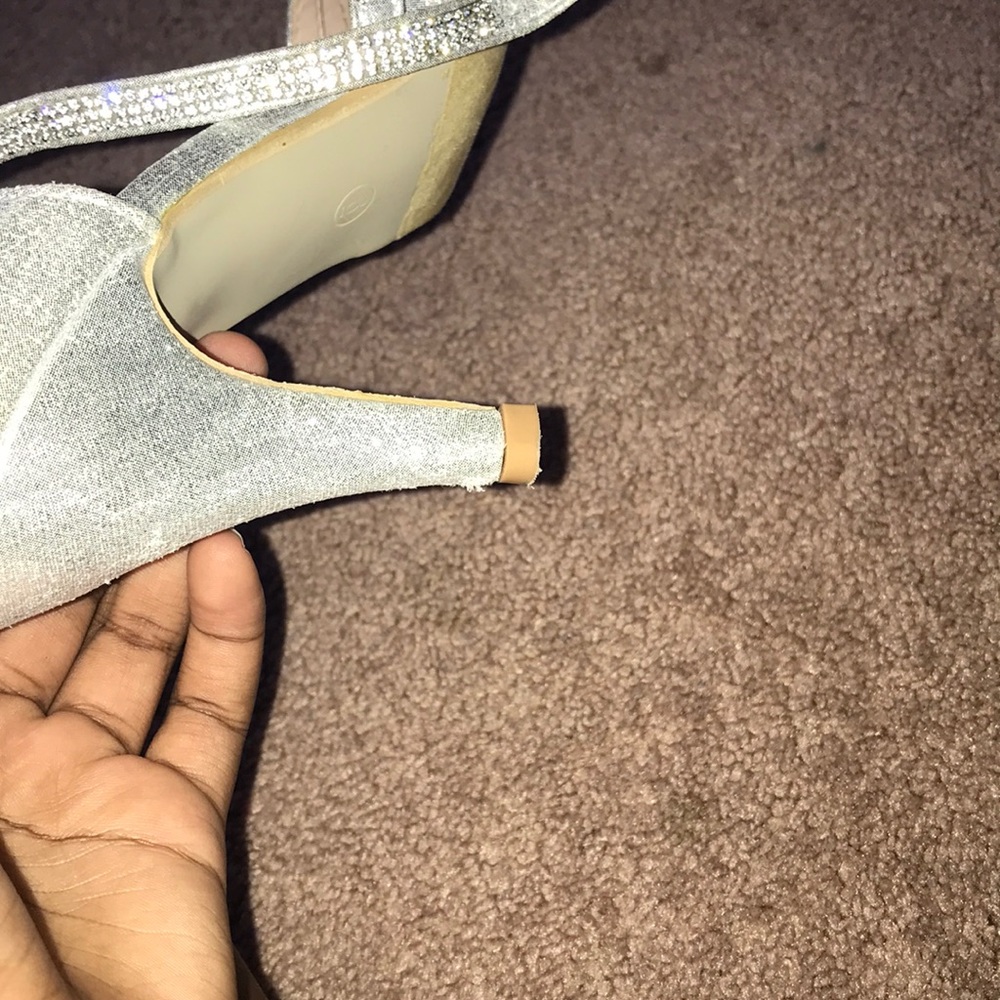shoes - Picture 4 of 4